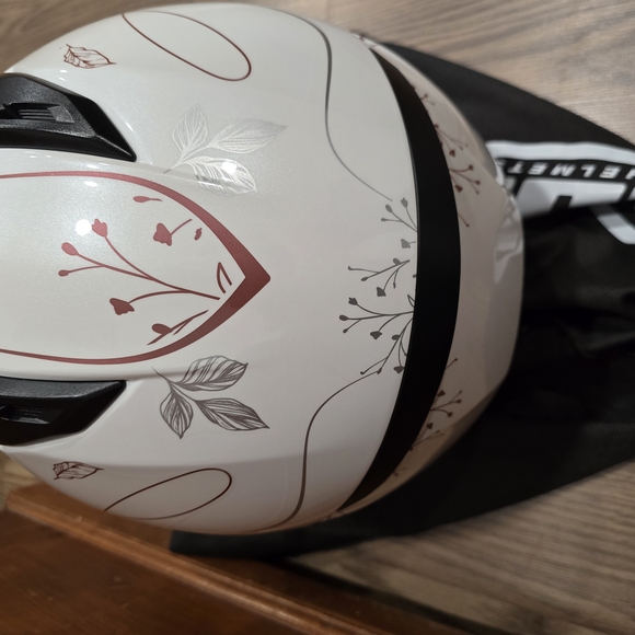 HJC White Motorcycle Helmet with Floral Design - Picture 2 of 4